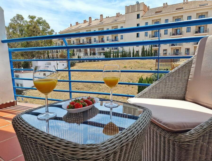 Acogedor Piso Con Terraza Y Parking! Daire Benalmádena Dış mekan fotoğraf