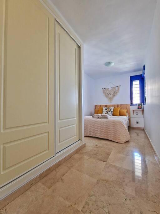Acogedor Piso Con Terraza Y Parking! Daire Benalmádena Dış mekan fotoğraf