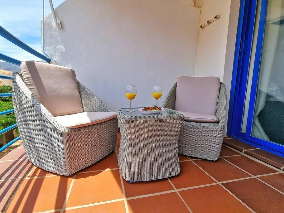 Acogedor Piso Con Terraza Y Parking! Daire Benalmádena Dış mekan fotoğraf