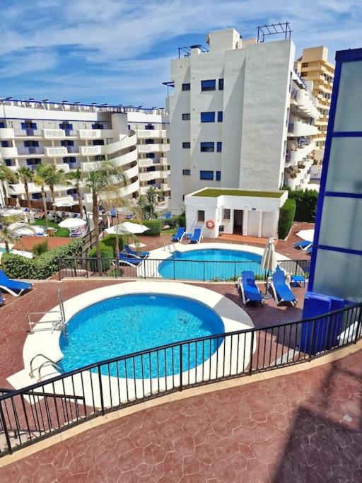Acogedor Piso Con Terraza Y Parking! Daire Benalmádena Dış mekan fotoğraf
