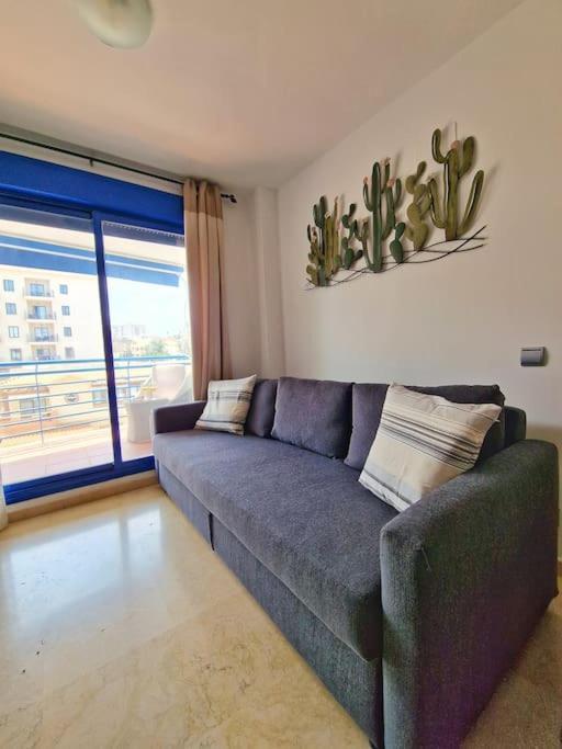 Acogedor Piso Con Terraza Y Parking! Daire Benalmádena Dış mekan fotoğraf