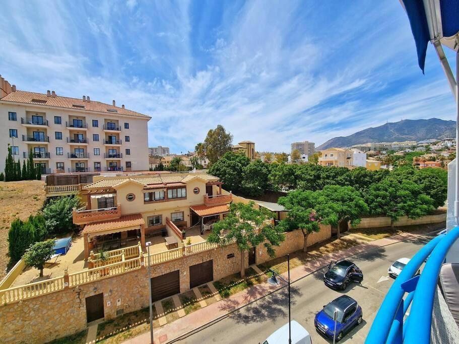 Acogedor Piso Con Terraza Y Parking! Daire Benalmádena Dış mekan fotoğraf