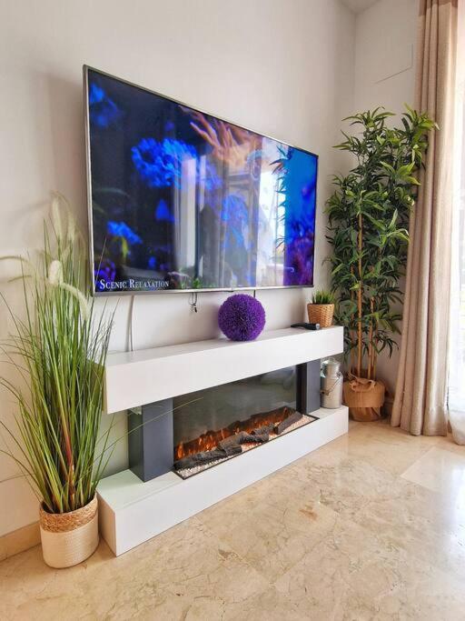 Acogedor Piso Con Terraza Y Parking! Daire Benalmádena Dış mekan fotoğraf